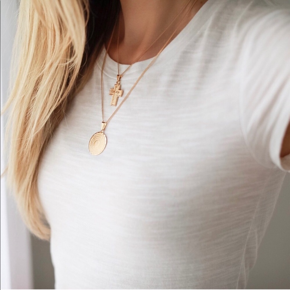 Mary Prayer Necklace | 18k Gold Filled - Picture 2 of 7